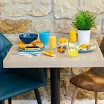 Stanley By Happyculture Нанси