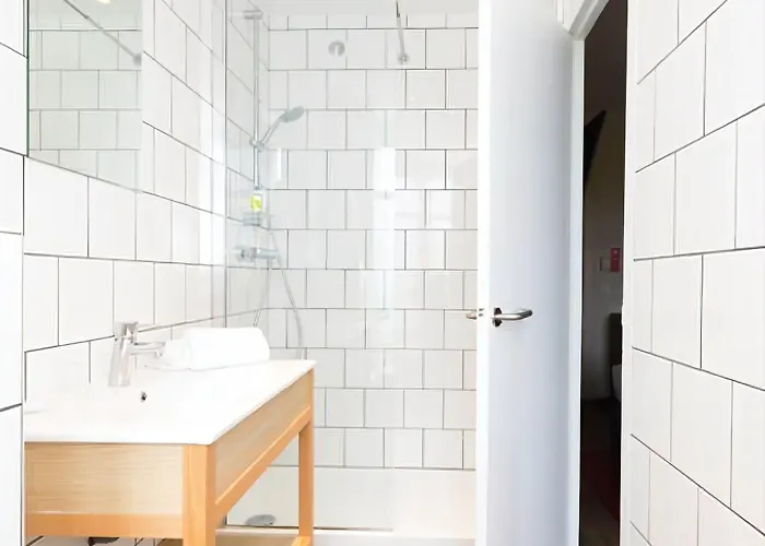 Отель Stanley By Happyculture 3*